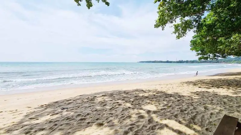 Pesona Wisata Pantai Pandan Carita Pandeglang Banten